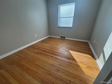 19645 Woodmont St, Harper Woods, MI 48225 - photo 6