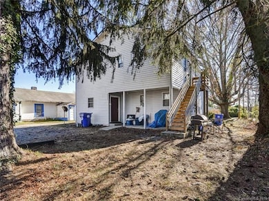 952 W Chapel Rd, Asheville, NC 28803 - photo 6