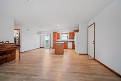 508 N 4th Ave, Chenoa, IL 61726 - photo 6