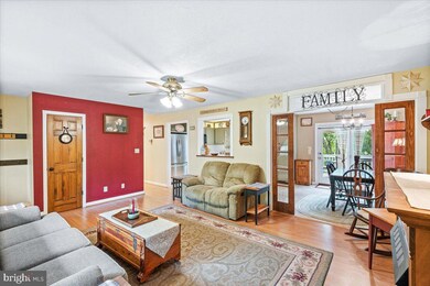 321 Maden St, Fredericksburg, VA 22407 - photo 6