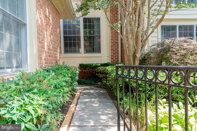 6447 Cloister Gate Dr, Baltimore, MD 21212 - photo 2