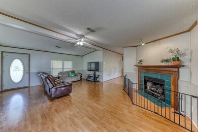 283 Kelly Brook Cir, Weatherford, TX 76087 - photo 7