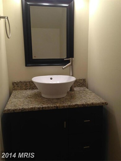 1022 Brixton Ct unit B, Sterling, VA 20164 - photo 3