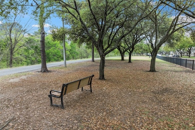 726 Memorial Mews St unit B, Houston, TX 77079 - photo 4