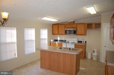 6104 Maslock Ln, Spotsylvania, VA 22551 - photo 7