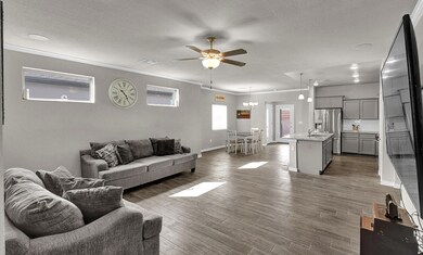 13853 Lago Vista Ave, Horizon City, TX 79928 - photo 4