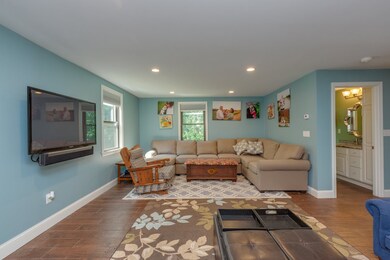 21 Kelley Rd, Londonderry, NH 03053 - photo 7