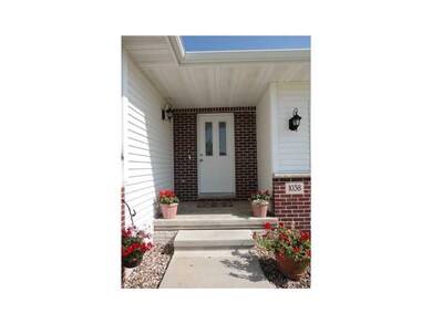 . Welcome to 1038 Capri drive NE Cedar Rapids. Clo