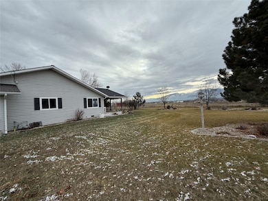 713 Saras Place, Corvallis, MT 59828 - photo 4