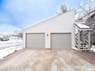 5626 N Withershin Point, Peoria, IL 61615 - photo 3