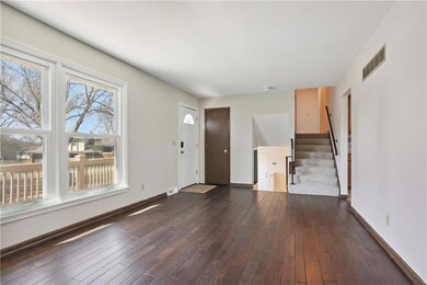 8909 Rene St, Lenexa, KS 66215 - photo 5