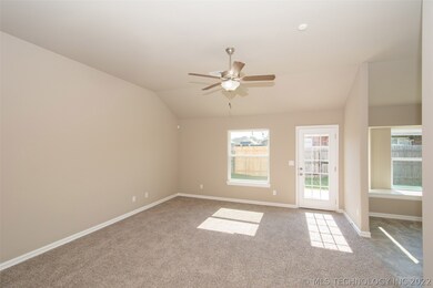 14635 S Maple Ave, Glenpool, OK 74033 - photo 5