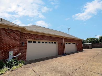 3181 Chapel Woods Cove, Germantown, TN 38139 - photo 4