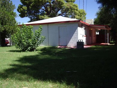 BACK YARD 2 VIEW