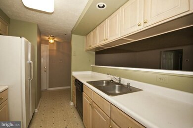 3313 Katewood Ct unit 3313, Baltimore, MD 21209 - photo 7