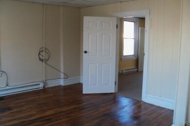 904 W Walnut St unit 2nd, Allentown, PA 18102 - photo 5