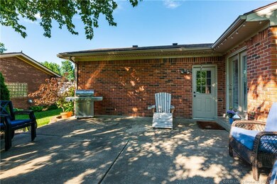 1118 Eastridge Dr, New Albany, IN 47150 - photo 6