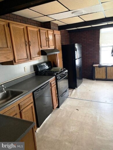 1453 Cotton St, Reading, PA 19602 - photo 4