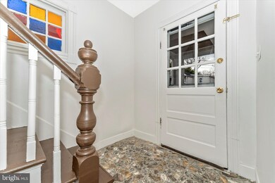 924 E C St, Brunswick, MD 21716 - photo 4