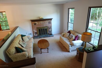 166 Foxhill Ct, Matawan, NJ 07747 - photo 2