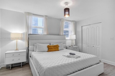 The Club at Brickell Bay unit 1723, Miami, FL 33131 - photo 7