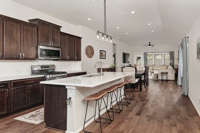 249 Trapper Creek Dr, Conroe, TX 77304 - photo 6