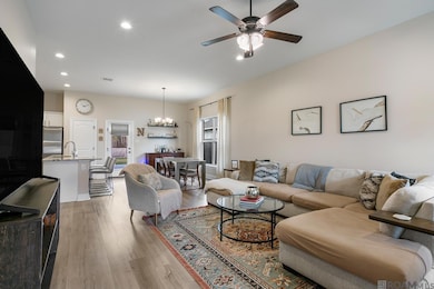 1314 Shadow Bluff Dr, Baton Rouge, LA 70820 - photo 5