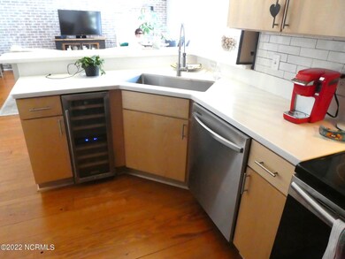 6 Kitchen 1
