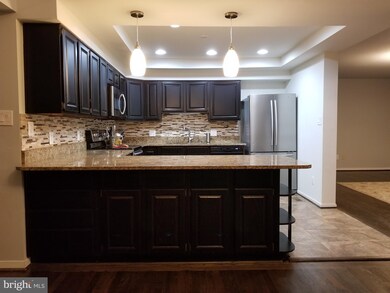 9305 Raintree Rd, Burke, VA 22015 - photo 7