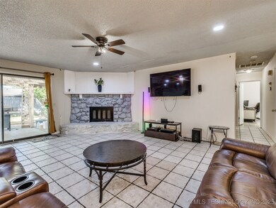 6209 S 116th East Ave, Broken Arrow, OK 74012 - photo 7