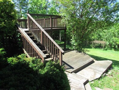 2017 Carroll Dr, Blacksburg, VA 24060 - photo 4