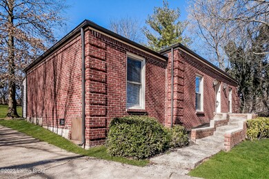 002-photo-front-view-9000442