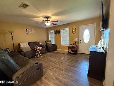 171 Colonial Cir, Magee, MS 39111 - photo 5