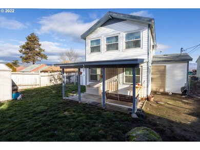 604 W 16th St, the Dalles, OR 97058 - photo 5