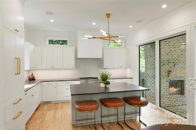 715 Charles Ave, Charlotte, NC 28205 - photo 6