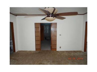 1521 N E St, Elwood, IN 46036 - photo 3