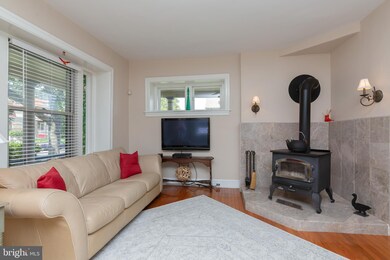 125 S Carol Blvd, Upper Darby, PA 19082 - photo 6