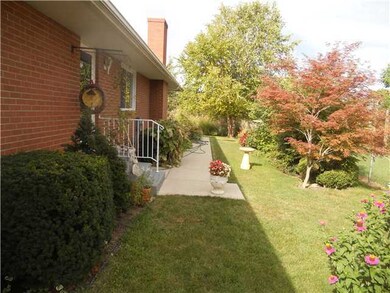 1212 Bellflower Ave, Columbus, OH 43204 - photo 3