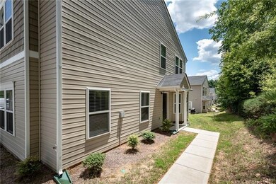 829 Ranchero St, Statesville, NC 28677 - photo 2