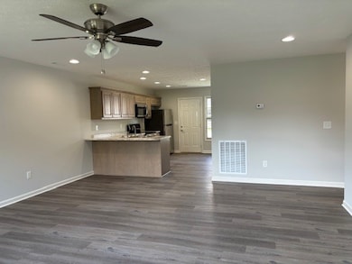 157 Hunt St, Manchester, TN 37355 - photo 4