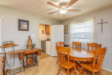 600 E 6th St, Springtown, TX 76082 - photo 5