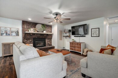 2839 E Monroe Cir-7