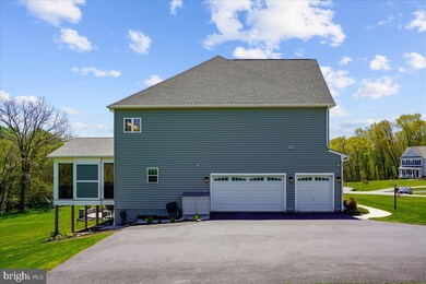 2126 Winton Ct, Eldersburg, MD 21784 - photo 5