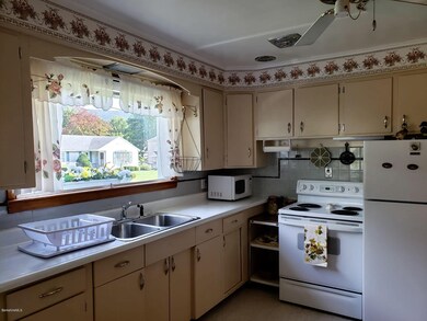 11 Elder Ave, North Adams, MA 01247 - photo 4