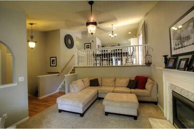 Beautiful Decor.  Neutral and inviting colors.