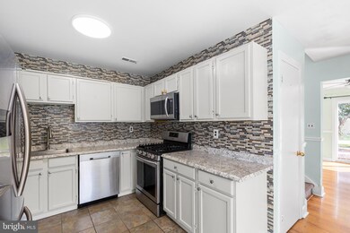 37 Spyglass Ct, East Windsor, NJ 08520 - photo 6