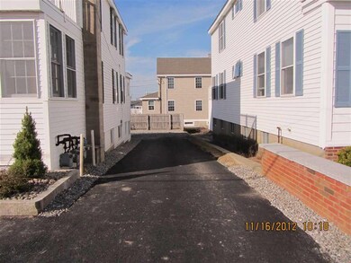 124 Ocean Dr unit Lower, Seabrook, NH 03874 - photo 2