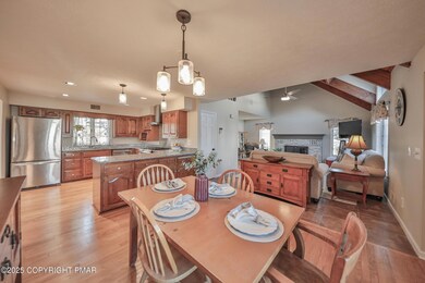 319 W Windsor Rd, Saylorsburg, PA 18353 - photo 4