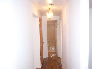 525 Apache Ave, Carpentersville, IL 60110 - photo 5