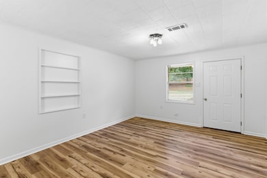 1122 Lemoyne Blvd, Prentiss, MS 39474 - photo 4